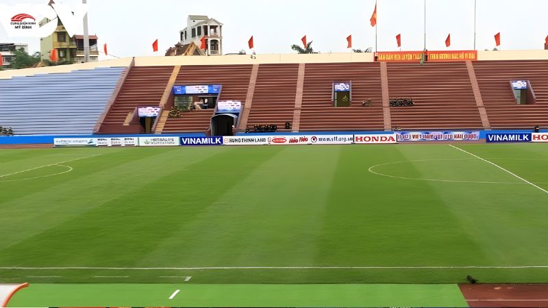 Hệ thống trang thiết bị của sân vận động Phú Thọ quận 11