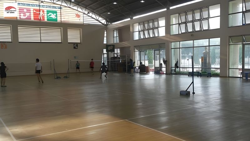 Nhà Thi Đấu Bình Thạnh là thánh địa cầu lông