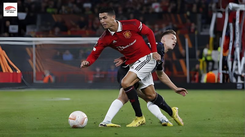 Ronaldo có những màn lừa bóng qua người mãn nhãn tại MU